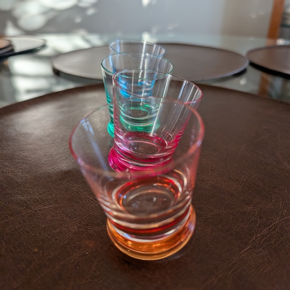 Fun Roly Poly Shot Glasses - Picture 5 of 7